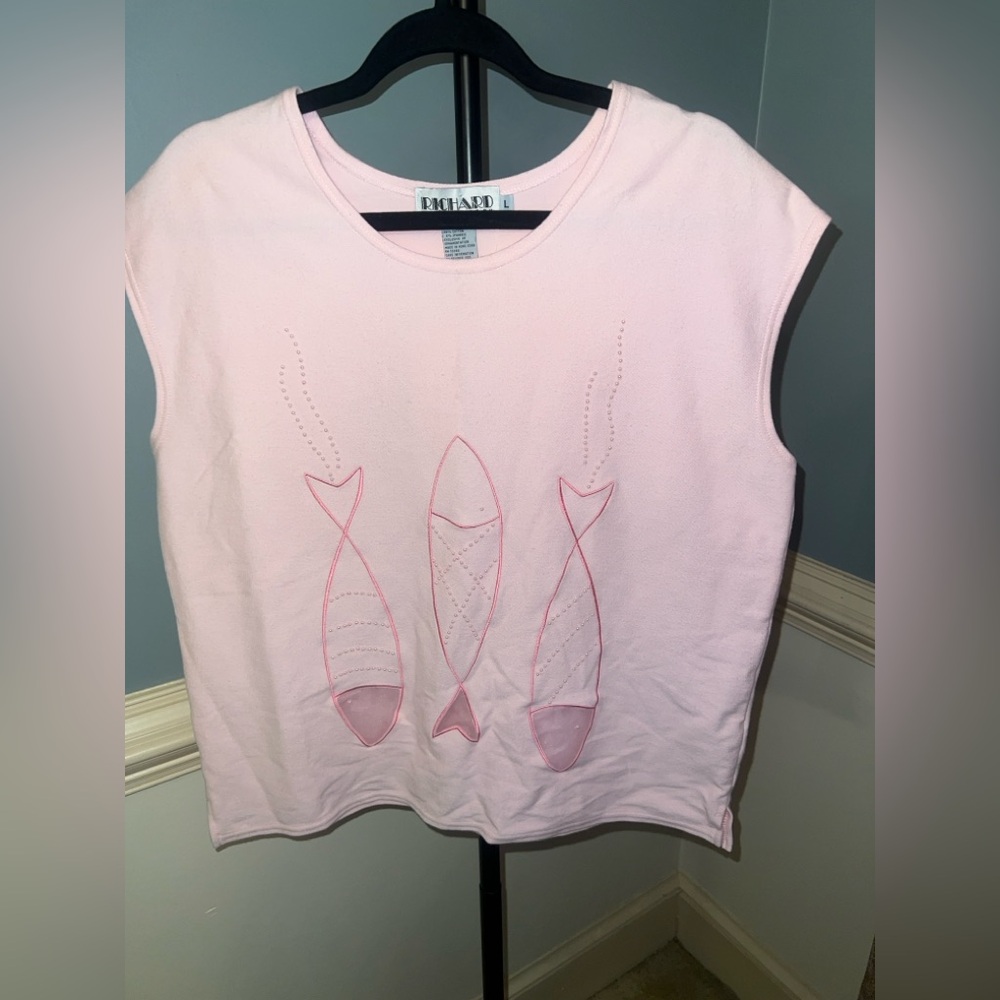 Pink Fish Design Women's Tee Richard and company Y2K large NWT‎ Vintage